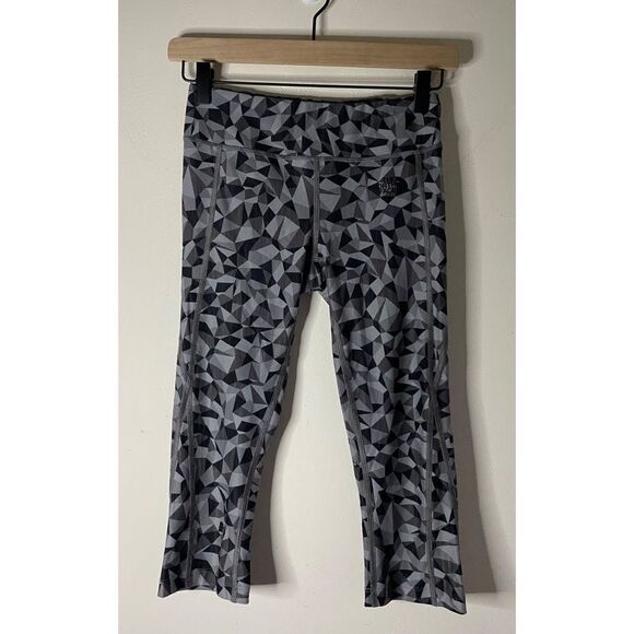 The North Face Black & Gray Cropped Leggings XS - Picture 1 of 8